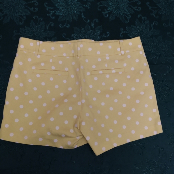 Ann Taylor jacquard yellow polka dot shorts, 10 - Picture 4 of 6